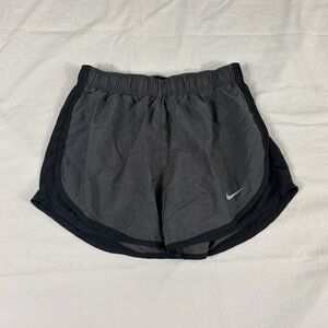 Nike Dri-Fit Women Dark Gray Athletic Cut Off Shorts Size S